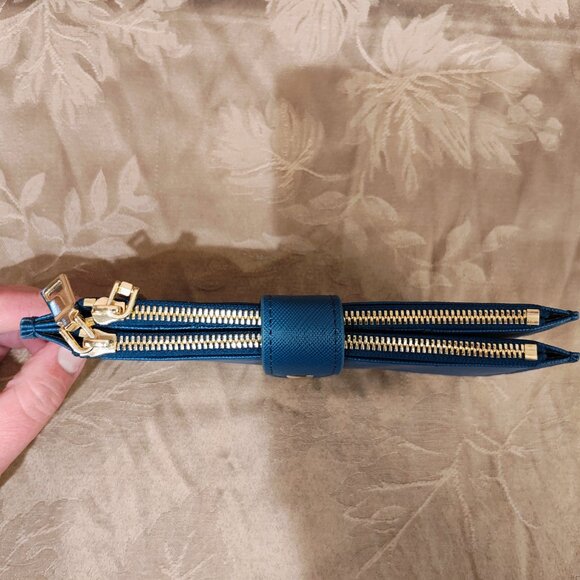 Travelambo Blue Travel Wallet, New Without Tags - Picture 7 of 8